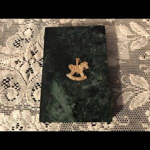 VINTAGE 14K YELLOW GOLD ROCKING CHAIR PENDANT